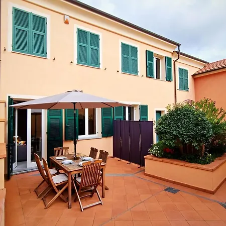 Barbara Tra Gli Ulivi بيت للعطل